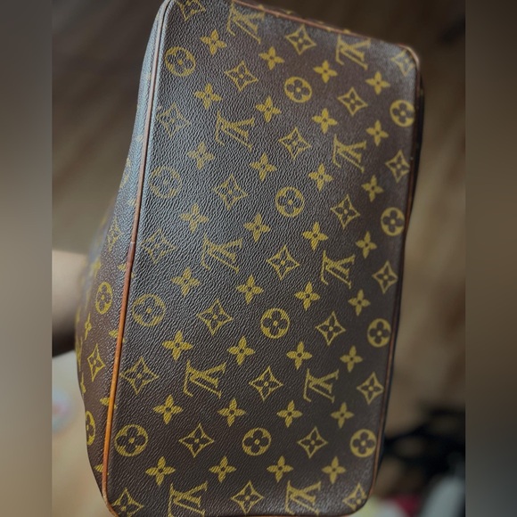 Louis Vuitton GM Palermo Monogram Tote - Picture 2 of 2